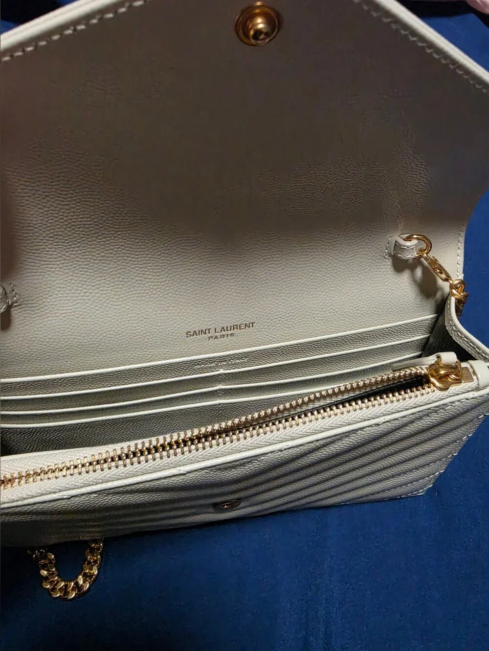 YSL CASSANDRE ENVELOPE CHAIN WALLET IN GRAIN DE POUDRE LEATHER WHITE